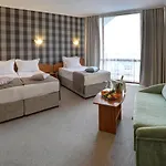 Mirabelle 4*