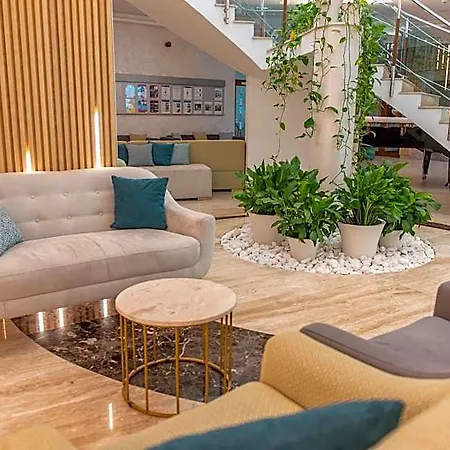 Mirabelle Hotel 4*